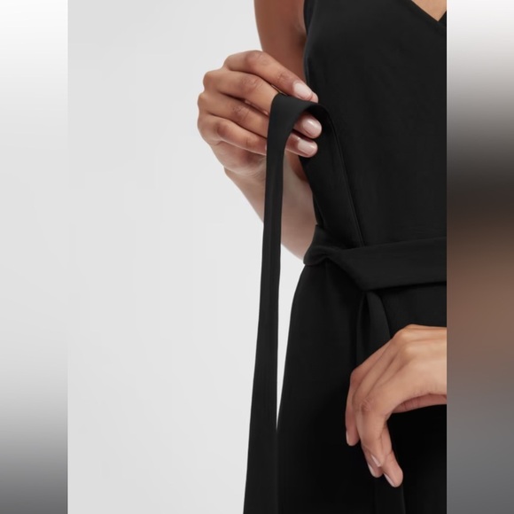 Everlane Japanese GoWeave Tank Wrap Dress Black 6 - Picture 3 of 12